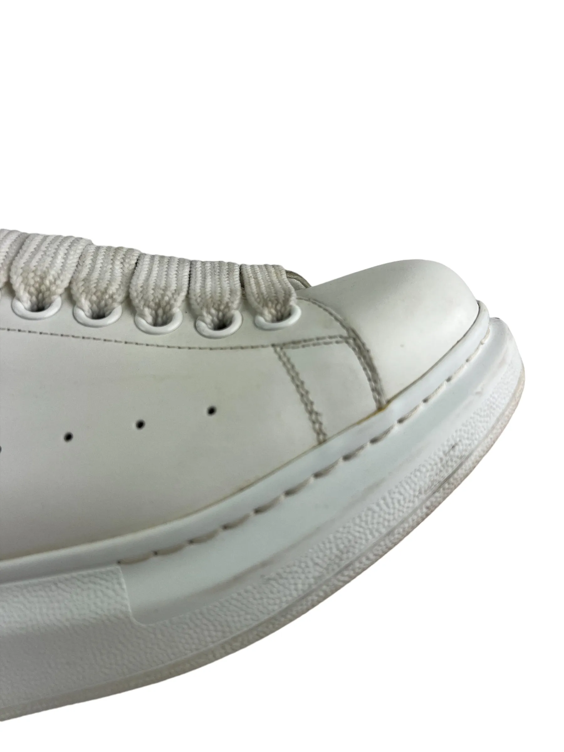 Alexander McQueen White Leather Sneakers - UK 4