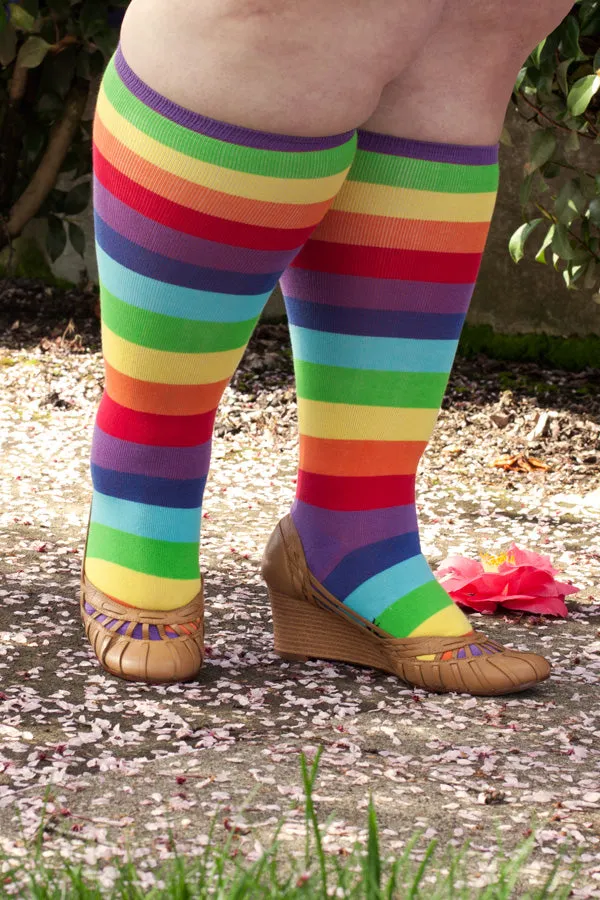 Curvy Rainbow Stripes Knee High