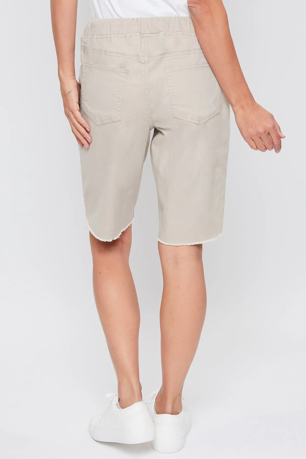 Women's Elastic Waist Bermuda With Fray Hem